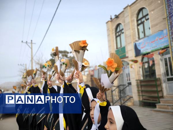 اجرای گروه سرود"هیئت دختران طوبی"در موکب های سطح شهرستان بام و صفی آباد 
