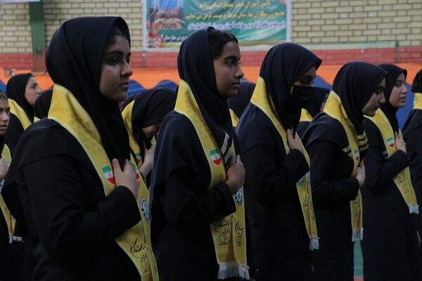 بهارستان دو صحنه همفکری، همدلی و همکاری پیشتازان در همایش یاوران انقلاب