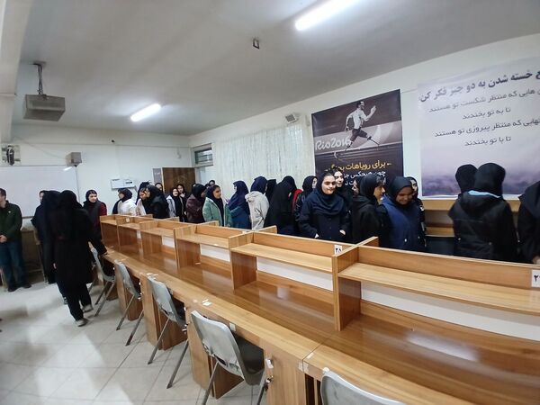 افتتاحیه سالن مطالعه شهید سردار سلیمانی در دبیرستان آزرم ناحیه یک مشهد