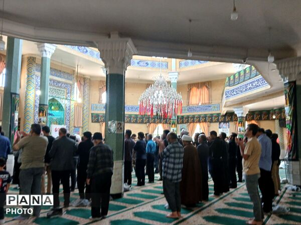 مصلای باخرز میزبان نمازگزاران ولایتمدار