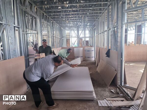 مدرسه شش‌ کلاسه در حال ساخت روستای «قلعه‌نو» کلات به کارگاه بزرگ خدمت تبدیل شد