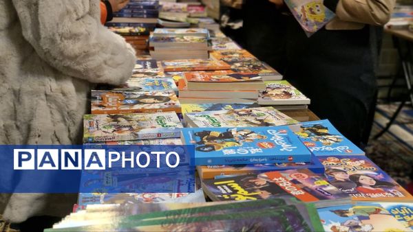 دبستان حافظ یک میزبان کتاب‌های شگفت انگیز 