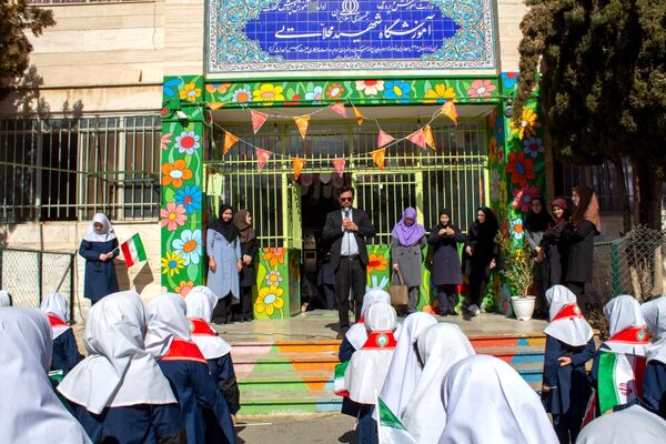 برگزاری همایش یاوران انقلاب، پیشتازان مقاومت در شهرستان محلات