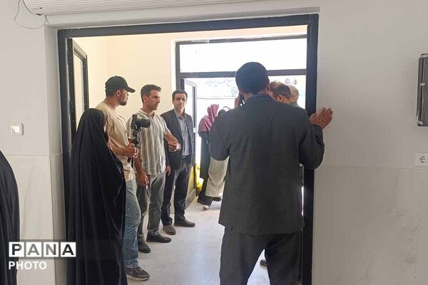بازدید مدیران کل آموزش و پرورش و نوسازی مدارس از دبیرستان سبز فردوسی بجنورد