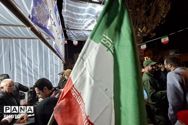 برپایی موکب فرهنگیان و دانش‌آموزان در تجمعات خونخواهی رهبر شهید