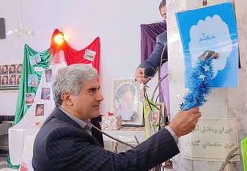نواخته شدن زنگ سپاس معلم در شهرستان اسکو 