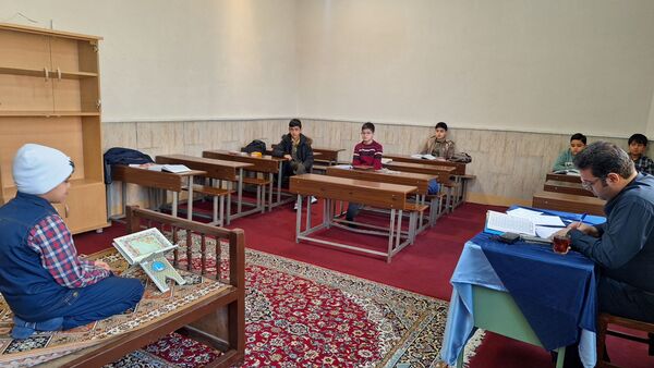 مسابقات قرآن و احکام پسران ابتدایی در دارالقرآن امام حسین(ع) ناحیه ۶ مشهد