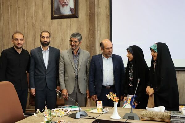 برگزاری مراسم بزرگداشت روز خبرنگار و تجلیل از خبرنگاران پانای ناحیه 5 استان اصفهان
