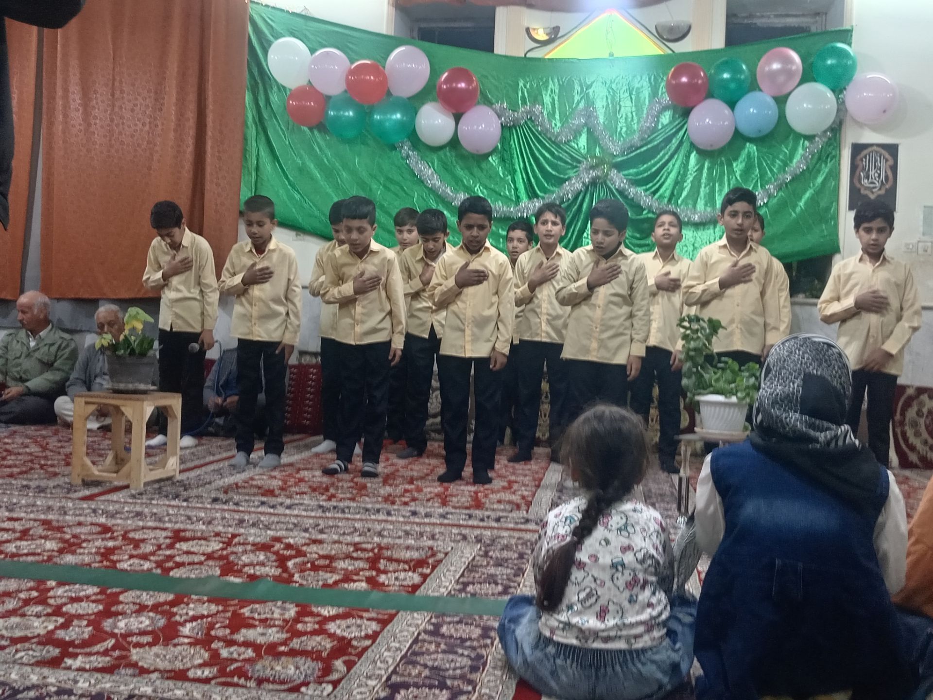 حضور پرشور گروه سرود دبستان شهید پسندیده در جشن ها و مراسمات ولادت امام علی (ع)