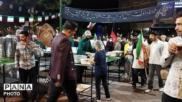  چایخانه حضرت زهرا در صدمین شب از اجتماعات