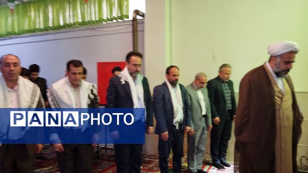 زنگ نماز متمرکز استانی در دبیرستان شهید پناهی ناحیه 3 کرج  نواخته شد