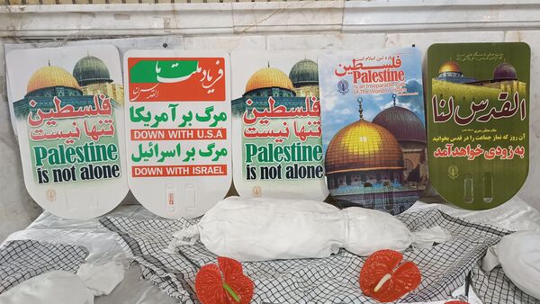 راهپیمایی مردم ولایتمدار شهرستان ورامین در محکومیت رژیم صهیونسیتی 