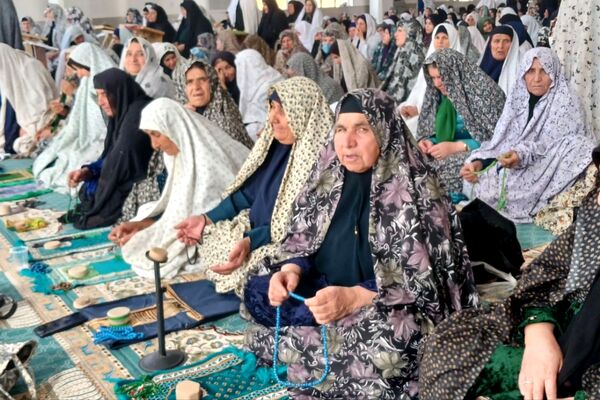 نماز جمعه امید دل‌های خسته برای مؤمنان 