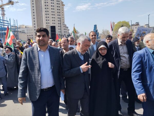 حضور مسولان آموزش و پرورش خراسان رضوی در راهپیمایی روز قدس
