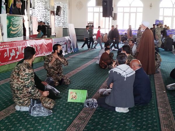 گردهمایی باشکوه بسیجیان کاشمر در باغمزار به مناسبت هفته بسیج  