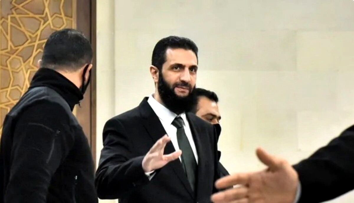 الجولانی با هیأت بحرینی دیدار کرد


