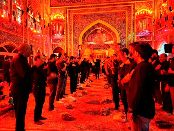 برگزاری مراسم عزاداری شب عاشورا در تکیه ابوالفضلی نیشابور 