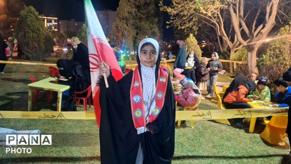 گذری بر اجتماعات شبانه میدان ولیعصر الهیه مشهد