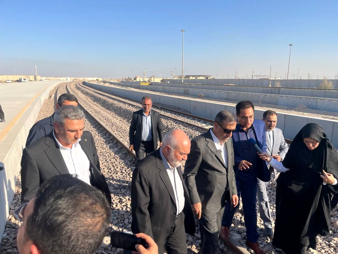 بازدید معاون اجرایی رئیس‌جمهور از پایانه مرزی ریلی شلمچه