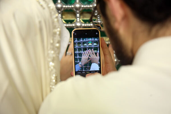 جشن ازدواج ۳۲۵ زوج جوان در حرم حضرت معصومه (س)