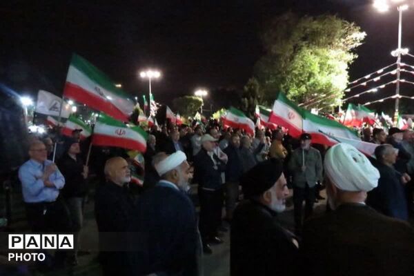 حضوری متفاوت در شبی به یادماندنی در سنگر خیابان