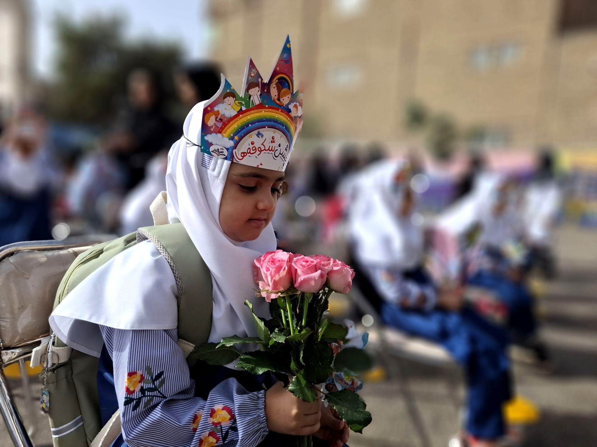 جشن شکوفه ها در دبستان مصلی نژاد