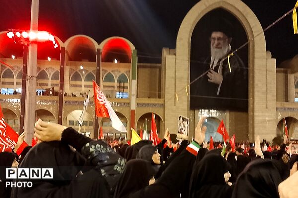 مصلی تهران؛ آخرین قرار عاشقان در بدرقه‌ای به وسعت اشک