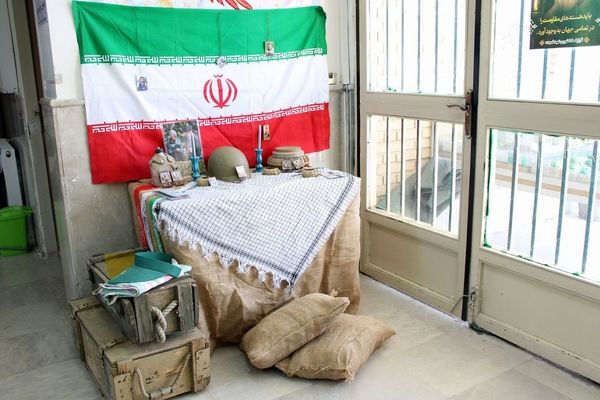 گرامیداشت هفته دفاع مقدس در مدارس پردیس 