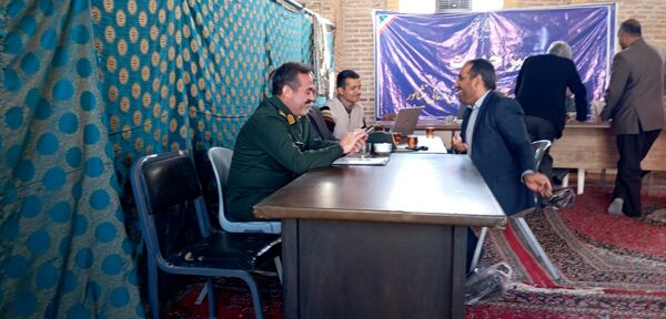 میز خدمت در آخرین نماز جمعه آبان ماه