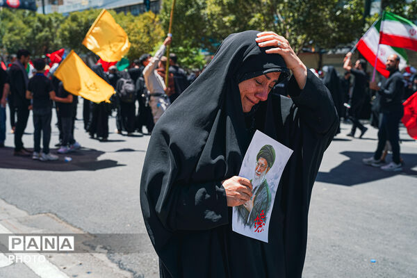 تشییع پیکر رهبر شهید انقلاب در مشهد مقدس-۴
