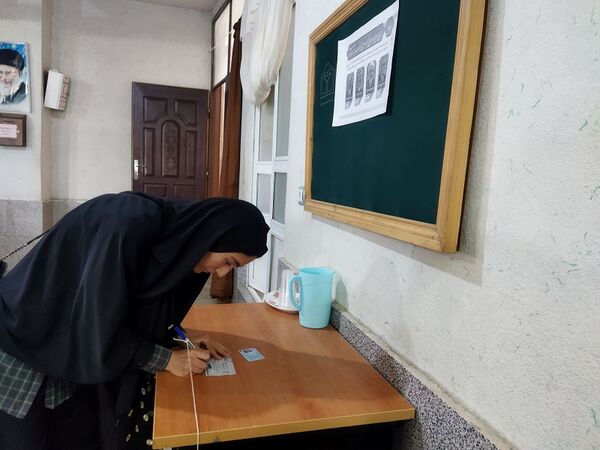 انتخابات چهاردهمین دوره ریاست‌جمهوری در مسجد جامع شهر