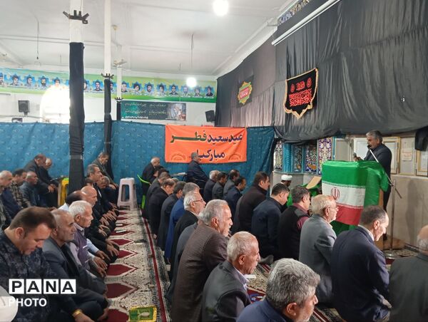 اقامه نماز عید فطر در روستای بلیان کازرون