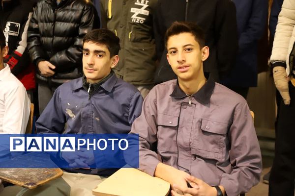 حضور وزیر کشاورزی در مراسم صبحگاهی هنرستان کشاورزی تبریز