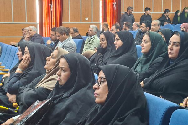 نشست فصلی مدیران شهرستان قرچک