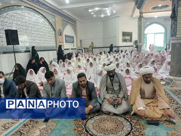 جشن تکلیف دانش‌آموزان دختر شهرستان فهرج 