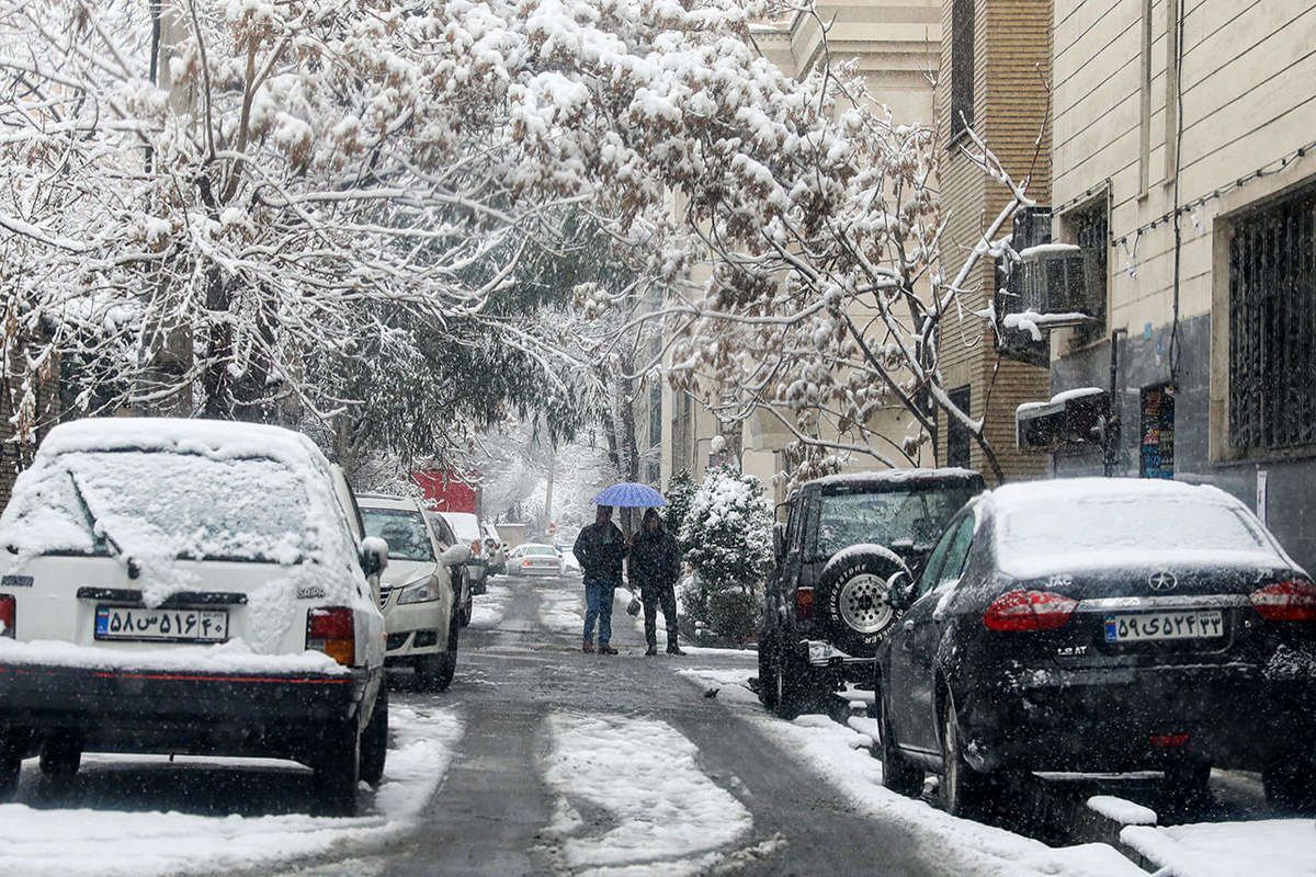 افزایش غلظت آلاینده‌ها در شهرهای پرجمعیت تا یکشنبه؛ برف و باران در راه است