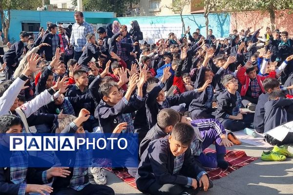 برگزاری جشن روز دانش‌آموز در مدارس ناحیه دو شهرری 