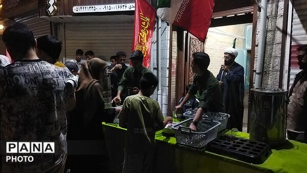 چایخانه حوزه علمیه گلشن در دویست و هجدهمین شب از اجتماعات مردمی نیشابور 