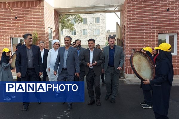 آیین بهره برداری از مدرسه شهدای پالایشگاه تهران در کهریزک 