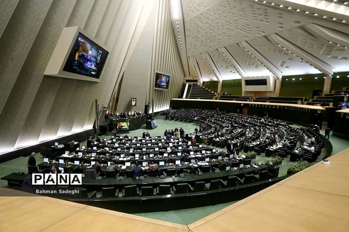 ۶ وزیر به کمیسیون‌های مجلس شورای اسلامی می‌روند