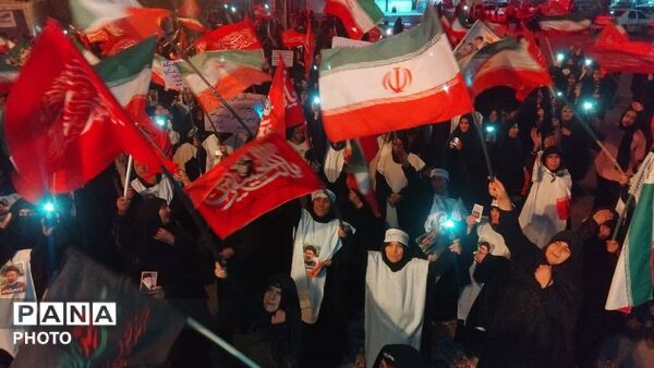 حضور حماسی نورآبادی‌ها در صد و نودمین موج بیعت