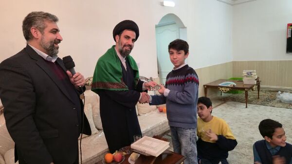  جلسات هفتگی صراط الحمید در دبیرستان بعثت  