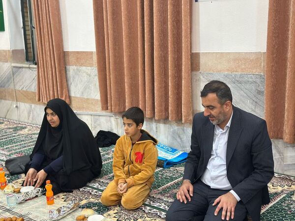 محفل انس با قرآن در دبستان دخترانه امید انقلاب بوشهر 