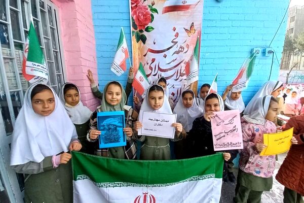 طنین زنگ انقلاب در مدارس شهرستان شهریار 