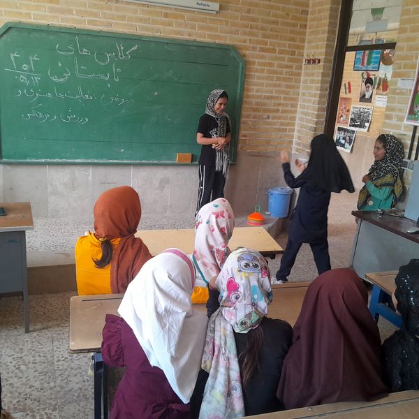 کلاس‌های داغ تابستانی روستای پارام