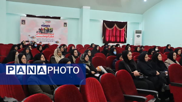 دومین روز دوره تربیت مربیان جدید الورود تشکیلات پیشتازان سازمان دانش‌آموزی