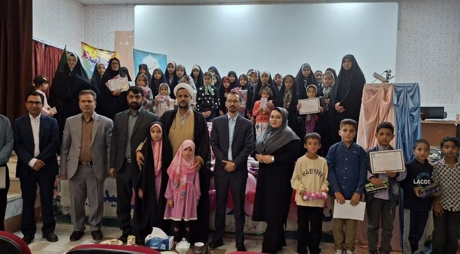 برگزاری محفل ادبی با موضوع ایثار و شهادت در راز و جرگلان