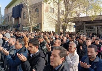 نماز باشکوه عید سعید فطر در شهرستان کوهدشت 