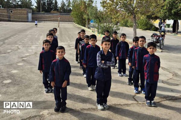 دومین رویداد گزارش تصویری پانا از نخستین روز حضور کلاس‌اولی‌ها در مدارس خراسان شمالی