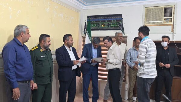 فرمانداری حاجی‌آباد و قلم‌های امید نگاهی به آینده رسانه و توسعه در سایه روز خبرنگار